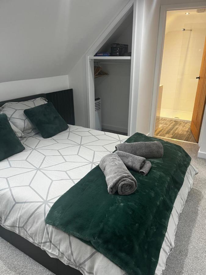 Idyllic Studio Flat Γουίντσεστερ Εξωτερικό φωτογραφία
