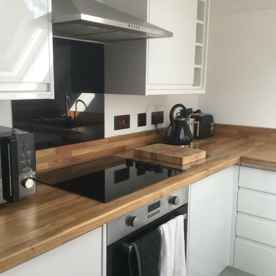 Idyllic Studio Flat Γουίντσεστερ Εξωτερικό φωτογραφία